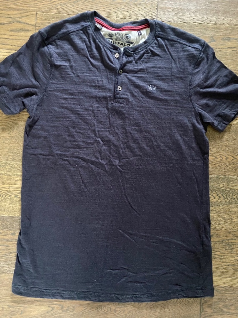 EUC: Buffalo David Bitton Henley T-Shirt Navy Blue Size Small